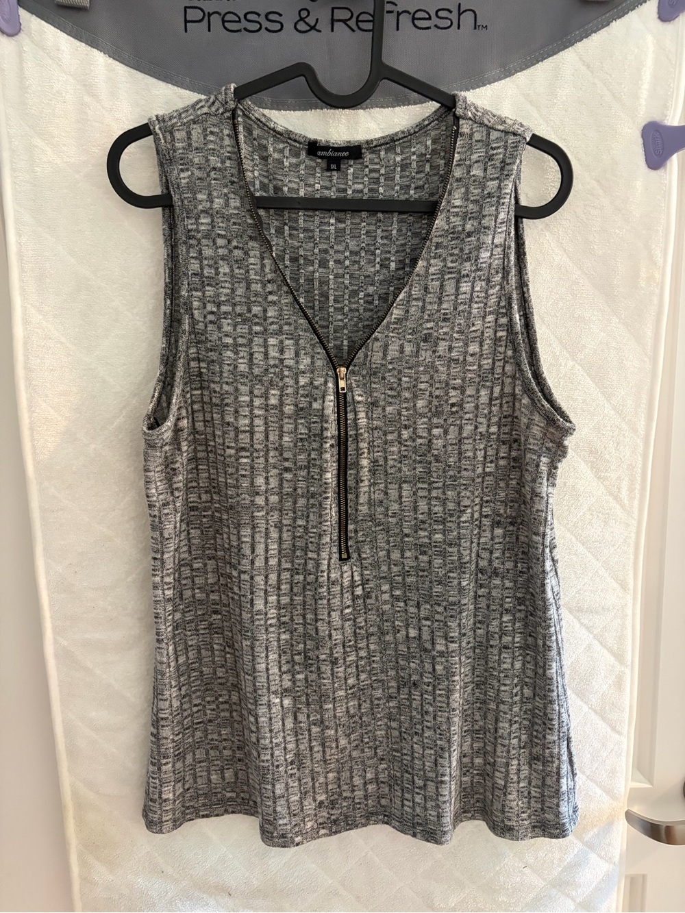 Ambiance Gray Ribbed V-Neck Zip Front Tank